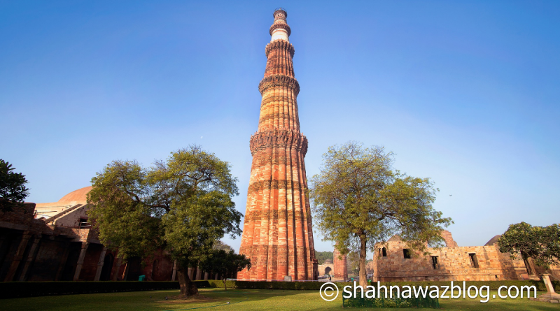 Essay on Qutub Minar